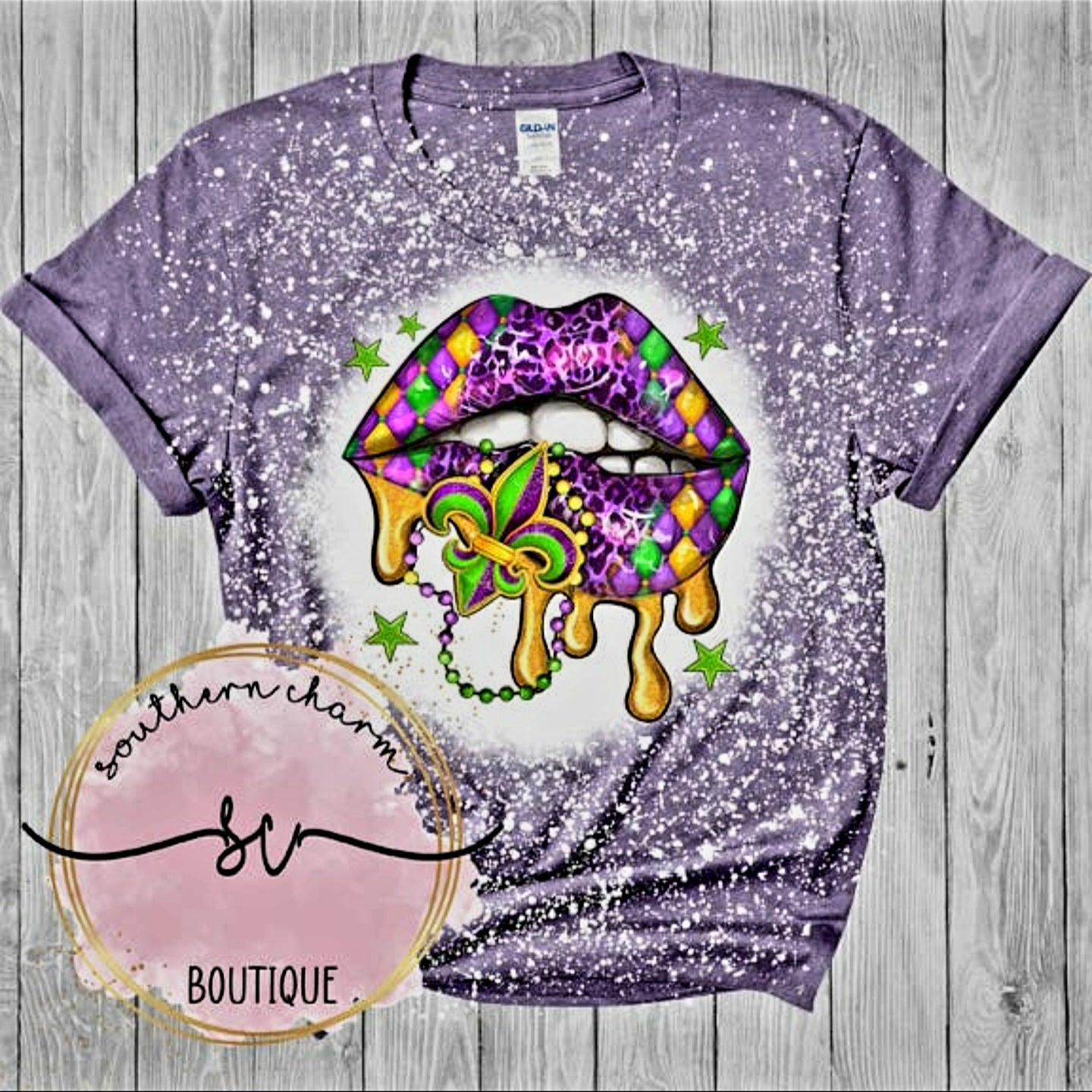 T-Shirt - Mardi Gras Vibrant Color Lips Short Sleeve T-Shirt in Green or Purple - Sizes Small to XL